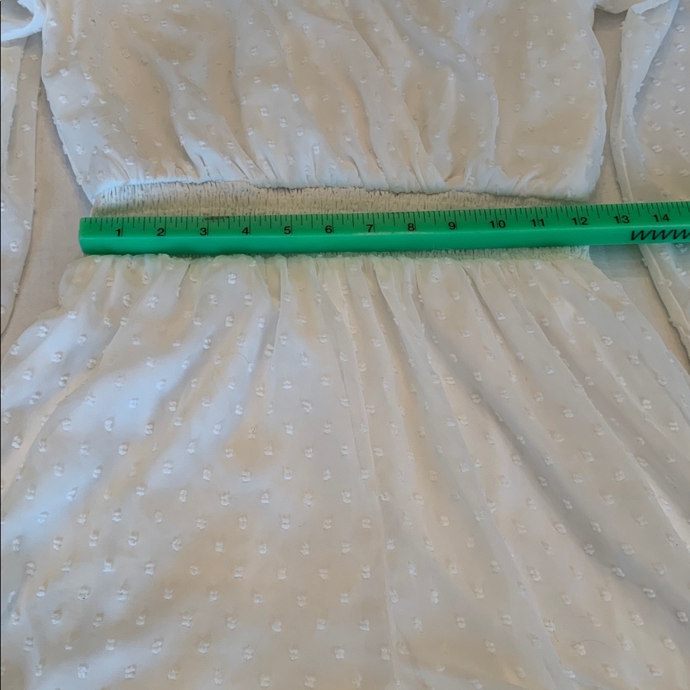EUC Lulu's White Swiss Dot Lace Bell Sleeve Romper size Small - Picture 7 of 13